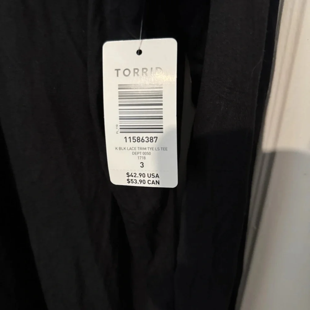 Torrid Super Soft Lace Trim Tie Front Top Black Size 3 (3X) NWT - Picture 6 of 8